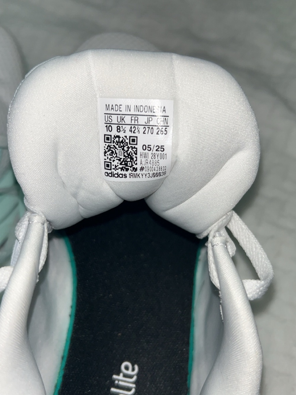 adidas Women's White and Mint Green Running Sneakers - Picture 6 of 6